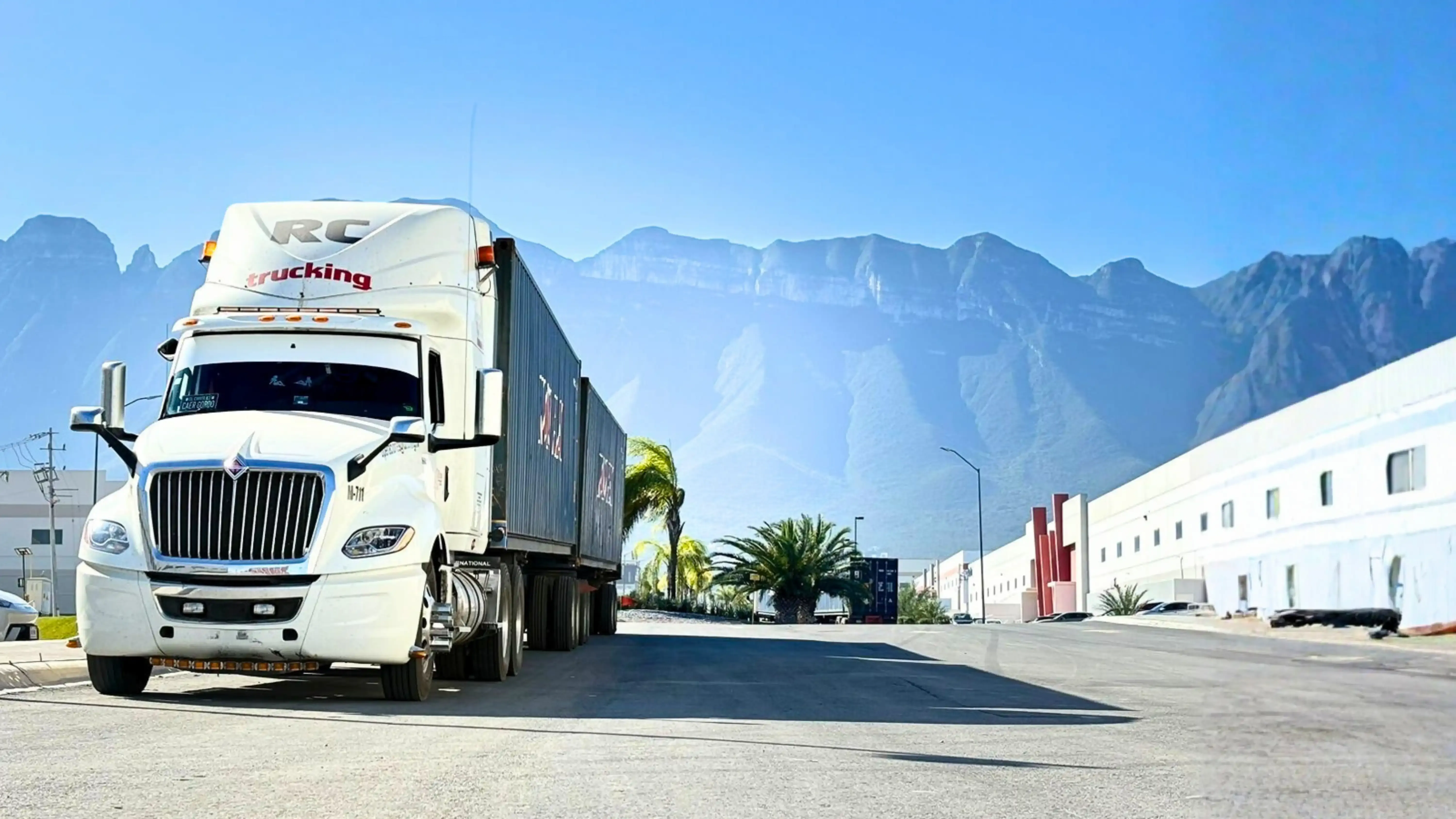 Transporte RC Trucking